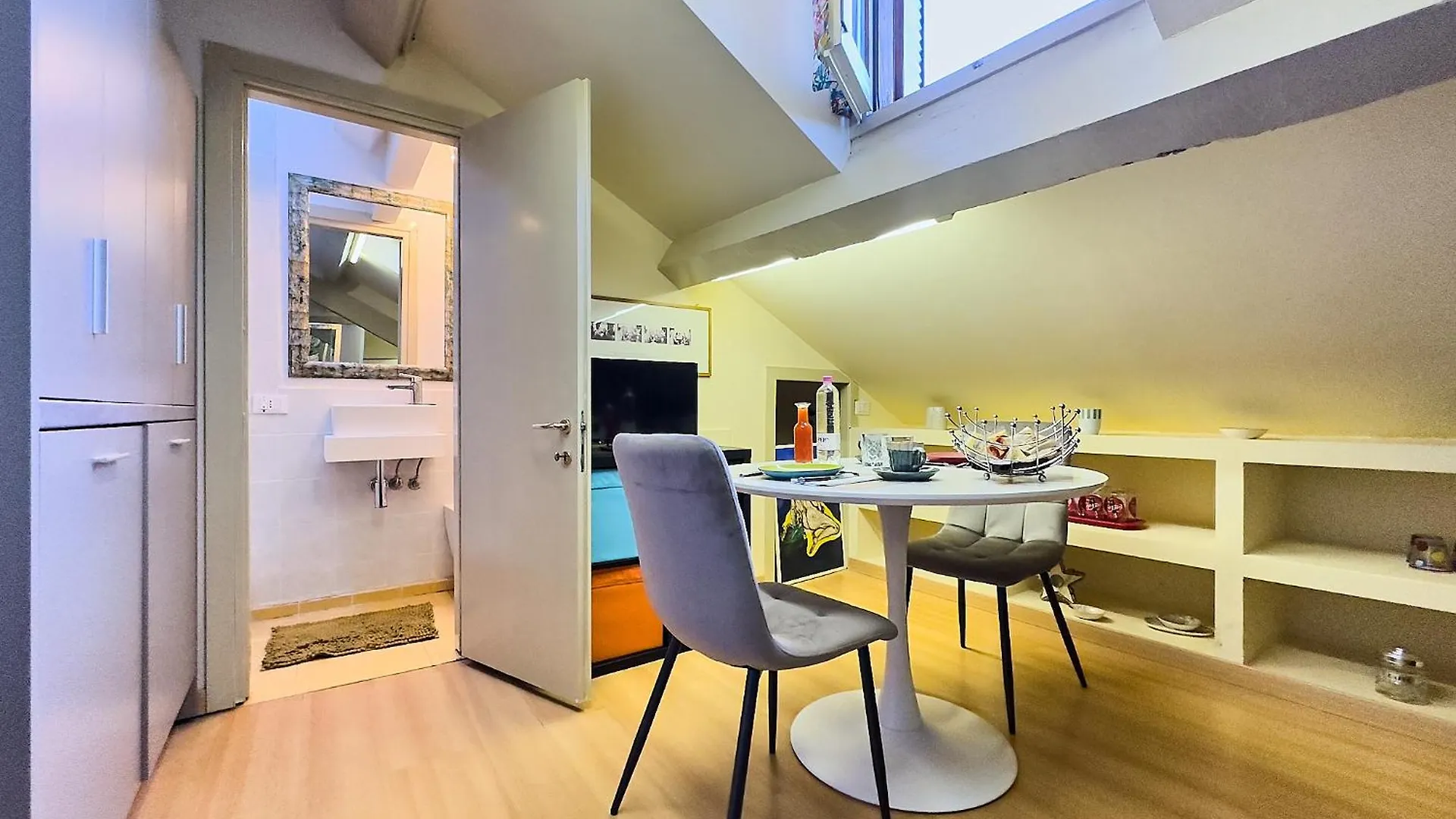 Brera - Tiny Studio Milan